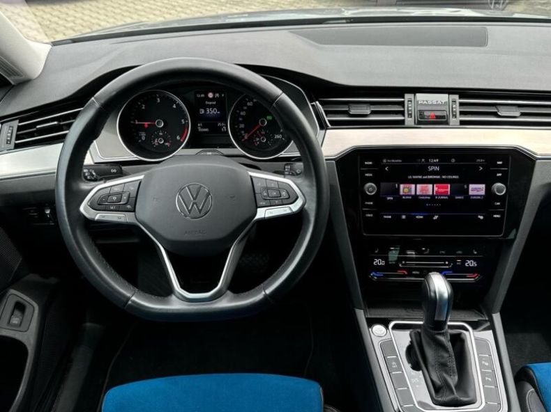 Volkswagen Passat - hlavní fotka