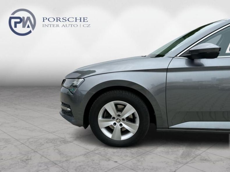 Škoda Superb - hlavní fotka