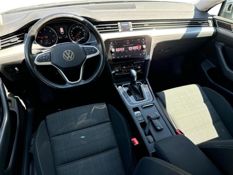 Volkswagen Passat - hlavní fotka