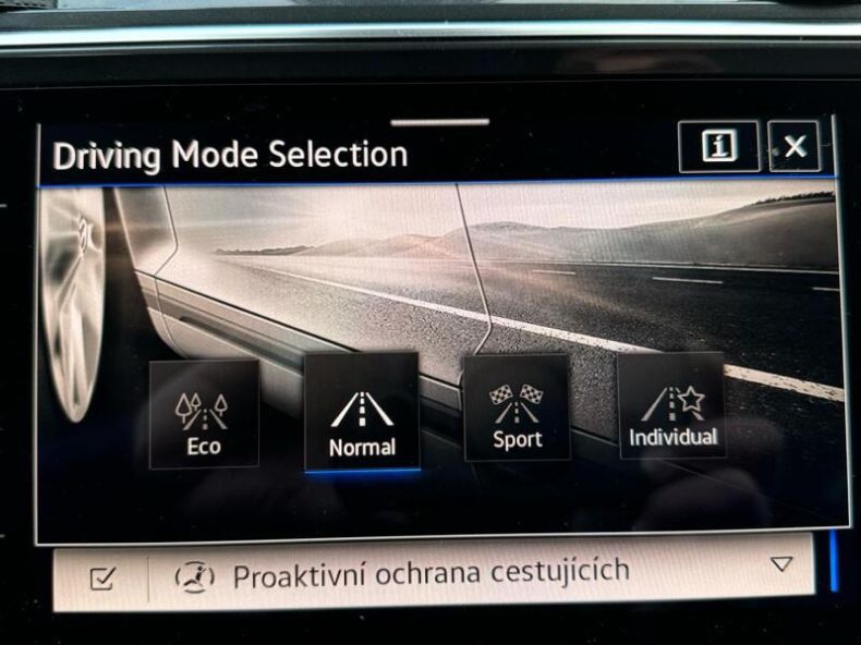 Volkswagen Tiguan - hlavní fotka