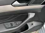 Volkswagen Passat - fotka číslo 13