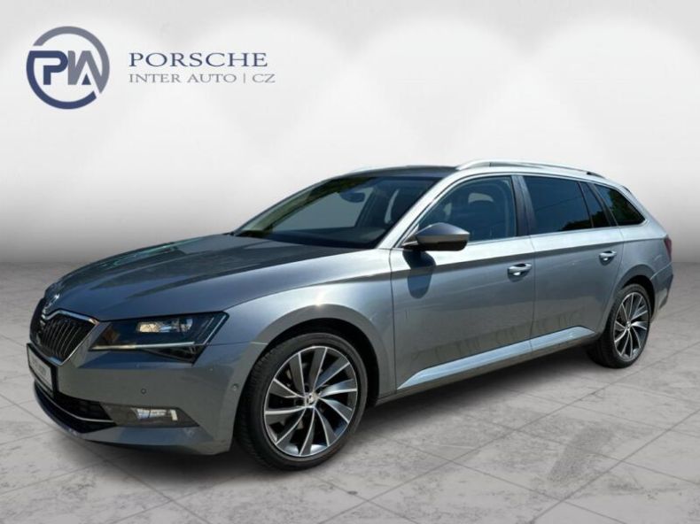 Škoda Superb - hlavní foto