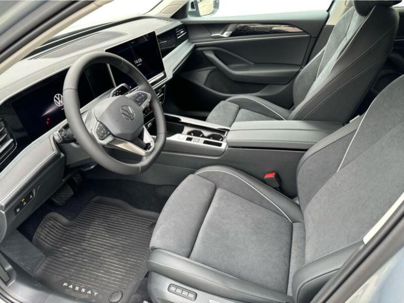 Volkswagen Passat - hlavní fotka