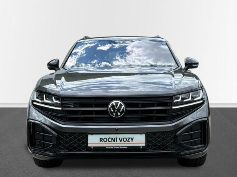 Volkswagen Touareg - hlavní fotka