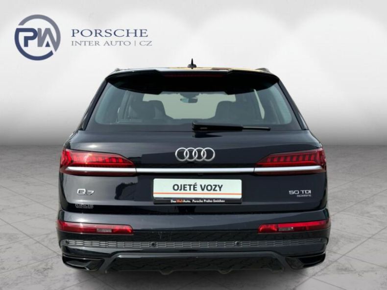 Audi Q7 - hlavní fotka