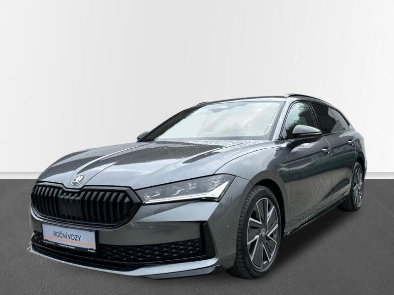 Škoda Superb - hlavní foto