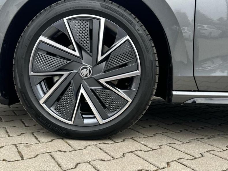 Škoda Superb - hlavní fotka