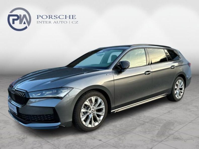 Škoda Superb - hlavní foto