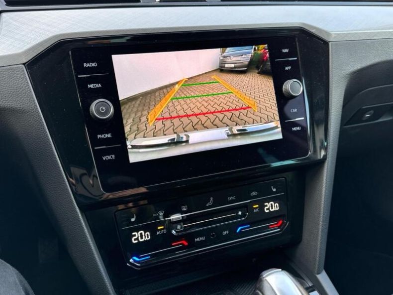 Volkswagen Passat - hlavní fotka