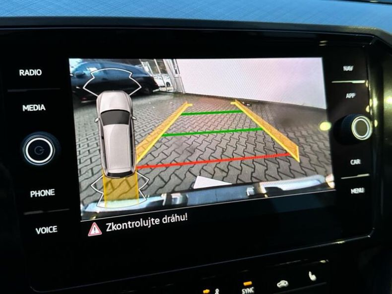 Volkswagen Passat - hlavní fotka