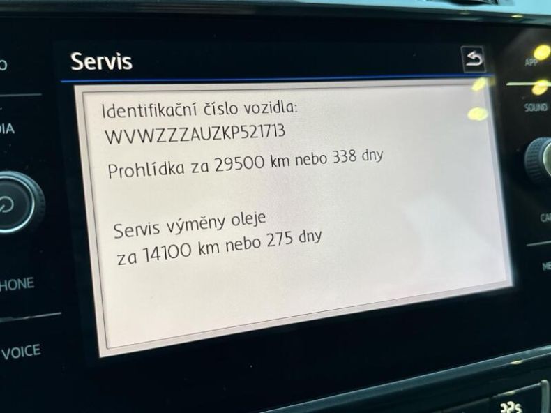 Volkswagen Golf - hlavní fotka