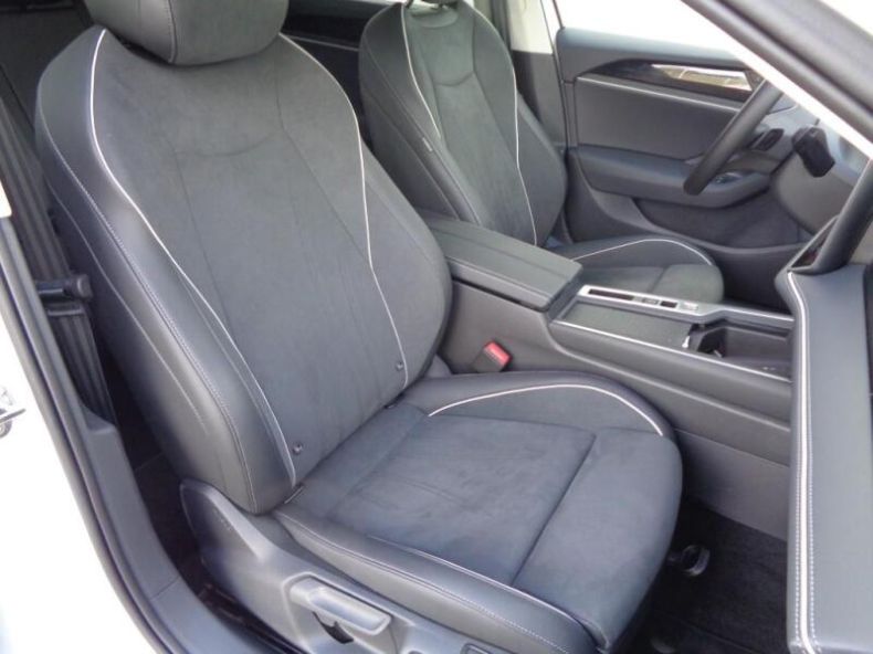 Volkswagen Passat - hlavní fotka