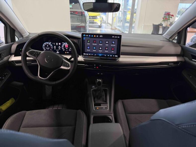 Volkswagen Golf - hlavní fotka