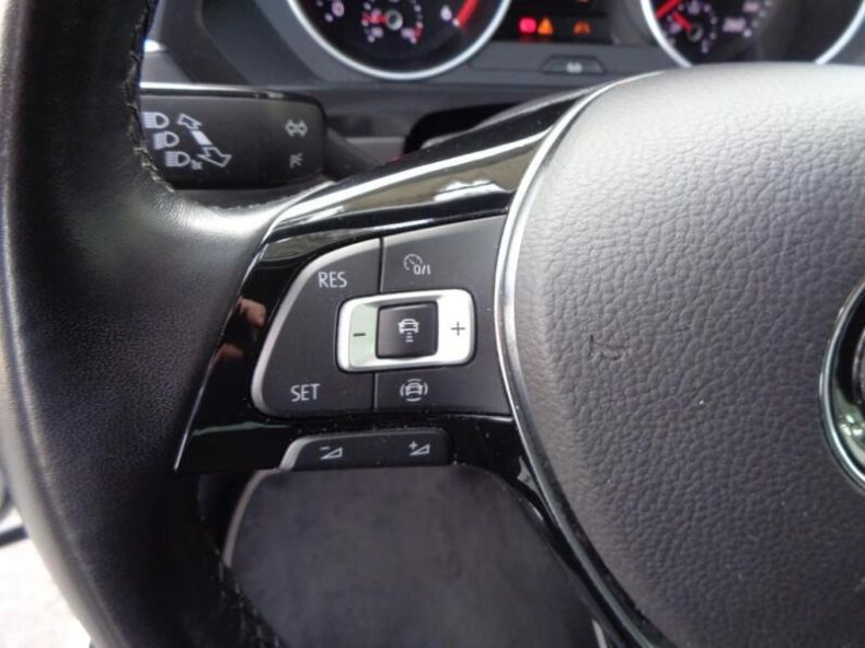 Volkswagen Tiguan - hlavní fotka