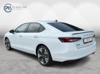 Škoda Superb - fotka číslo 5