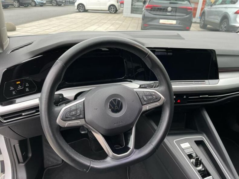 Volkswagen Golf - hlavní fotka