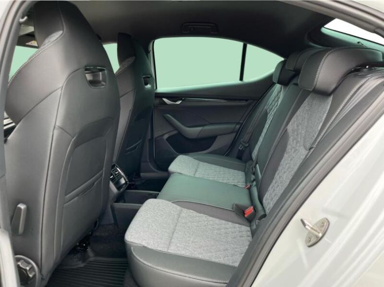 Škoda Octavia - hlavní fotka