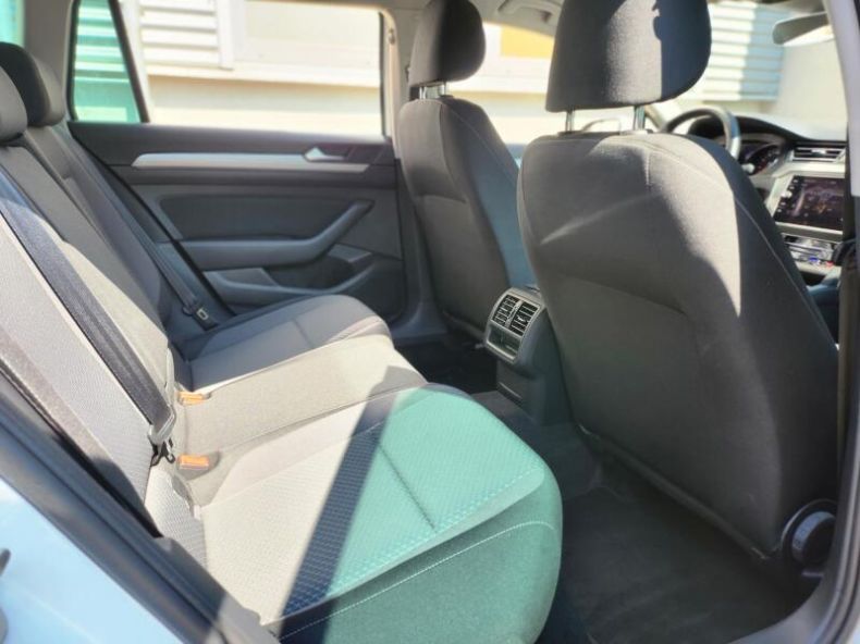 Volkswagen Passat - hlavní fotka