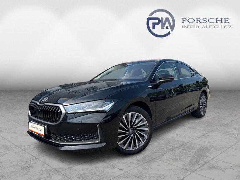 Škoda Superb - hlavní foto