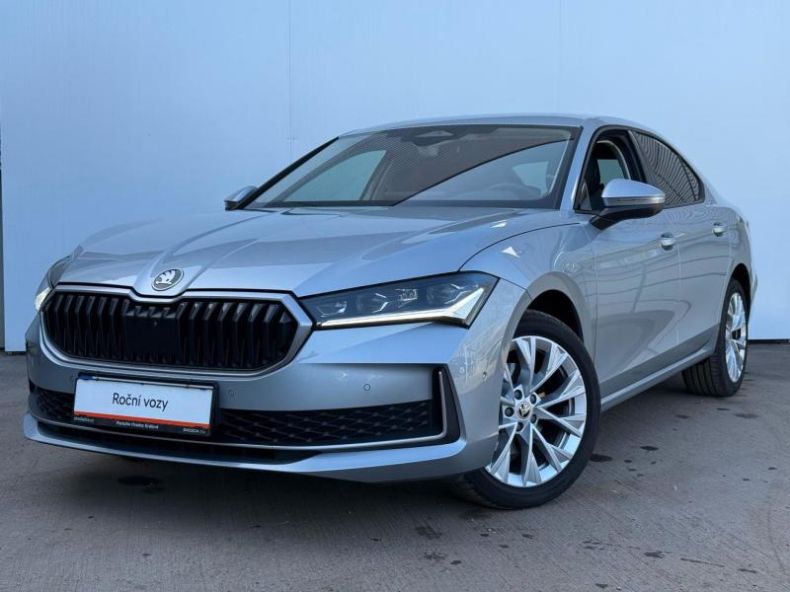 Škoda Superb - hlavní foto