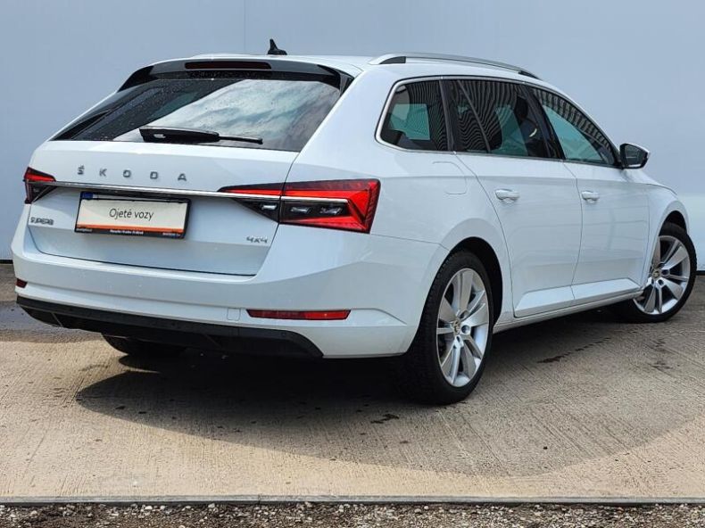 Škoda Superb - hlavní fotka