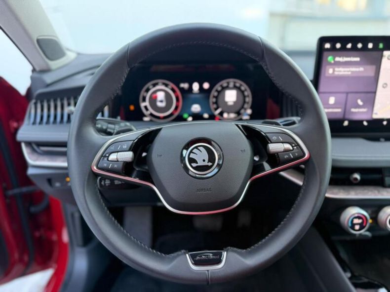 Škoda Superb - hlavní fotka