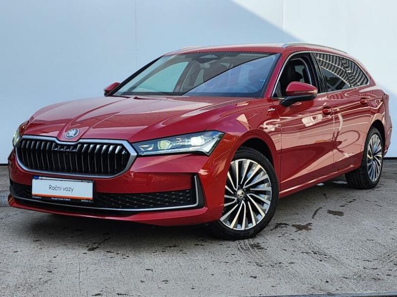Škoda Superb - hlavní foto