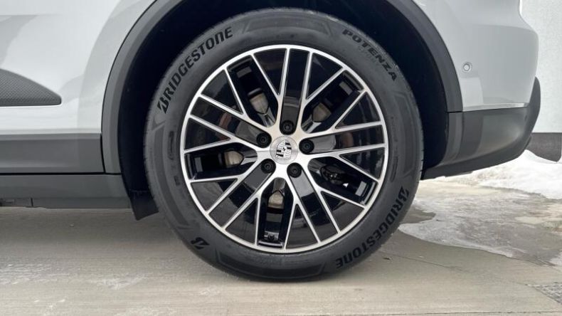 Porsche Macan - hlavní fotka