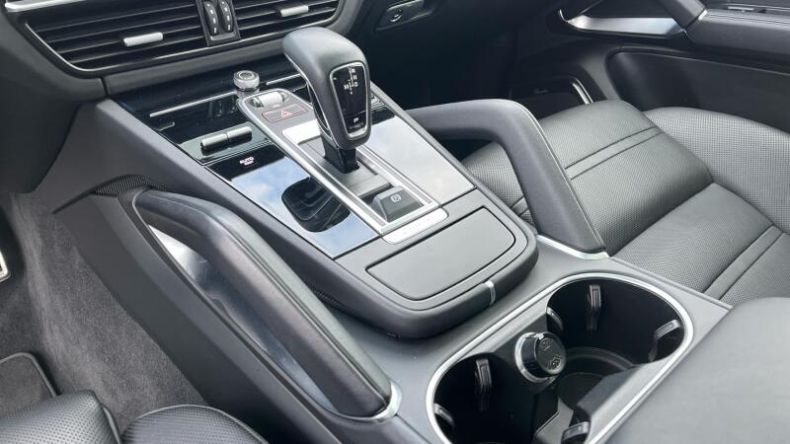 Porsche Cayenne - hlavní fotka