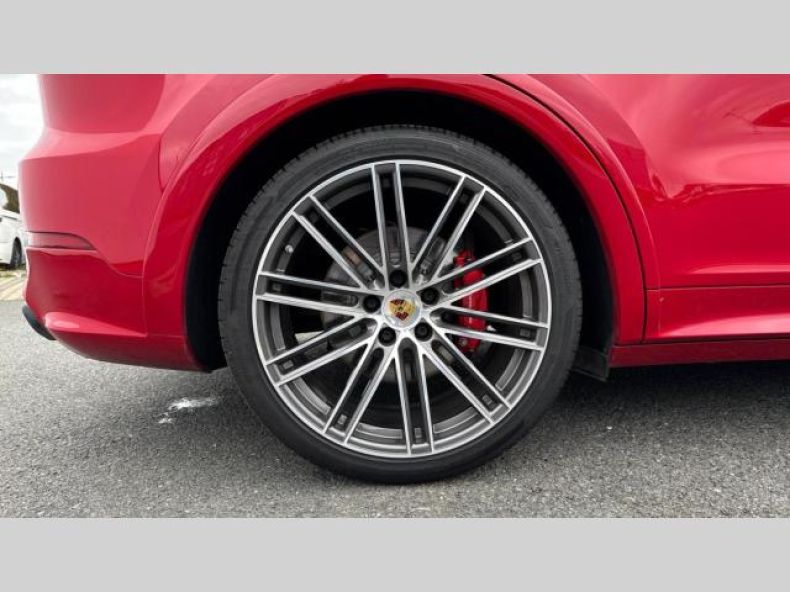 Porsche Cayenne - hlavní fotka