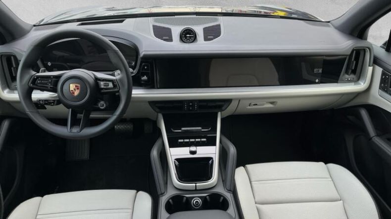 Porsche Cayenne - hlavní fotka