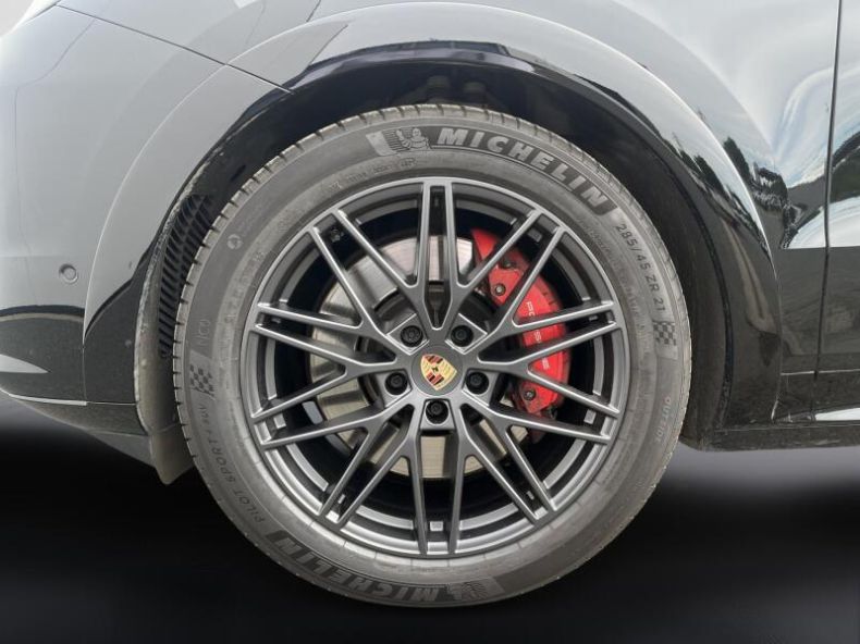 Porsche Cayenne - hlavní fotka