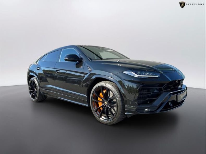 Lamborghini Urus - hlavní foto