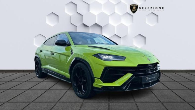 Lamborghini Urus - hlavní foto