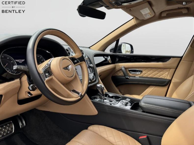 Bentley Bentayga - hlavní fotka