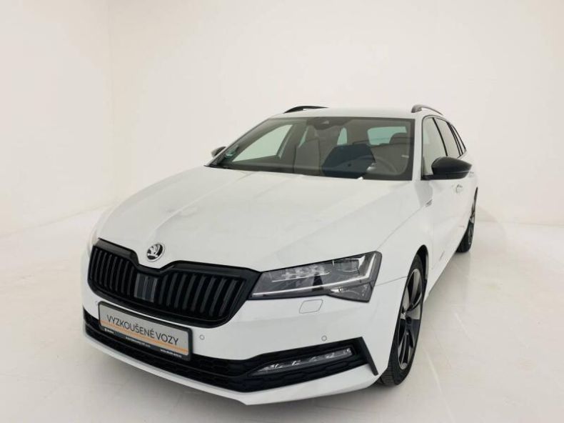 Škoda Superb - hlavní foto