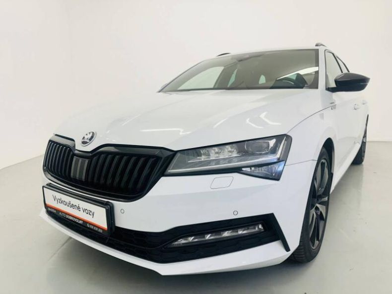 Škoda Superb - hlavní foto