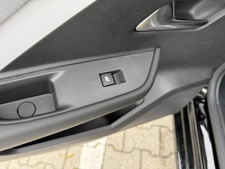 Opel Astra - hlavní fotka