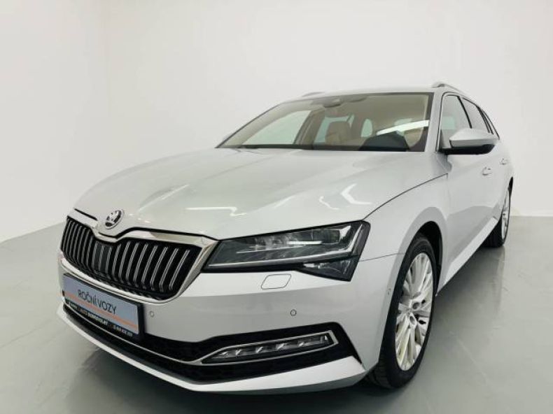 Škoda Superb - hlavní foto
