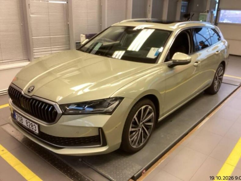 Škoda Superb - hlavní foto
