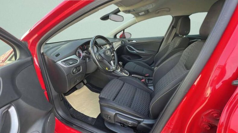 Opel Astra - hlavní fotka