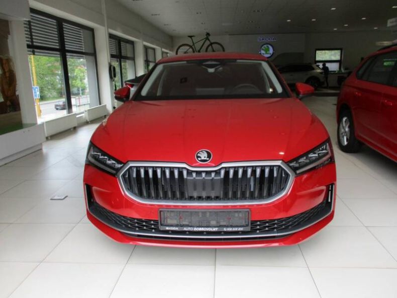 Škoda Superb - hlavní foto