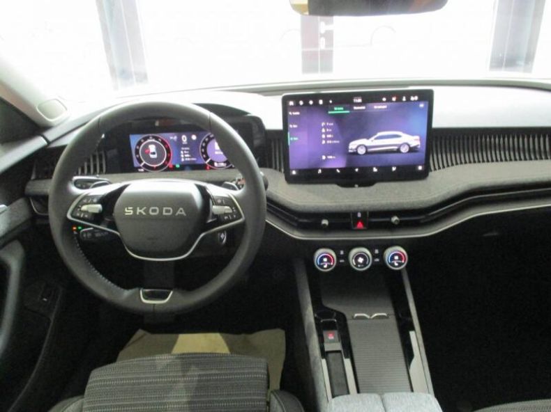 Škoda Superb - hlavní fotka
