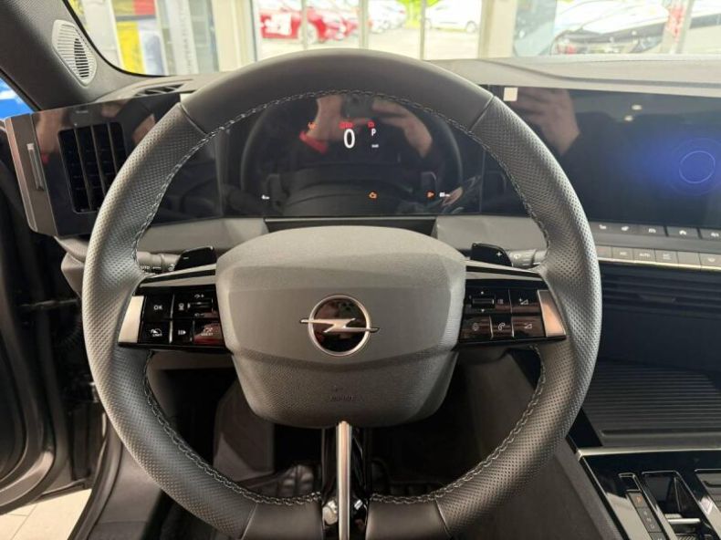 Opel Astra - hlavní fotka