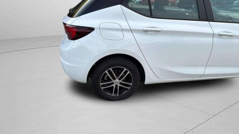 Opel Astra - hlavní fotka