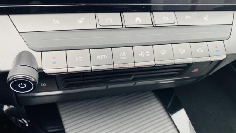 Opel Astra - hlavní fotka