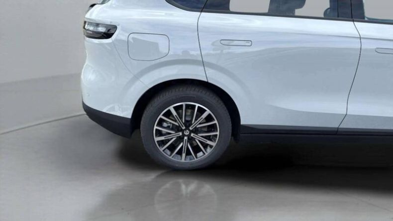 Leapmotor B10 - hlavní fotka