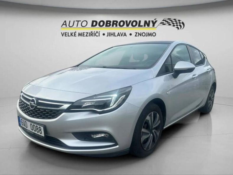Opel Astra - hlavní foto