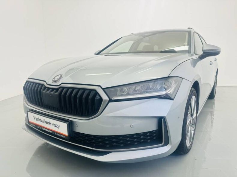 Škoda Superb - hlavní foto