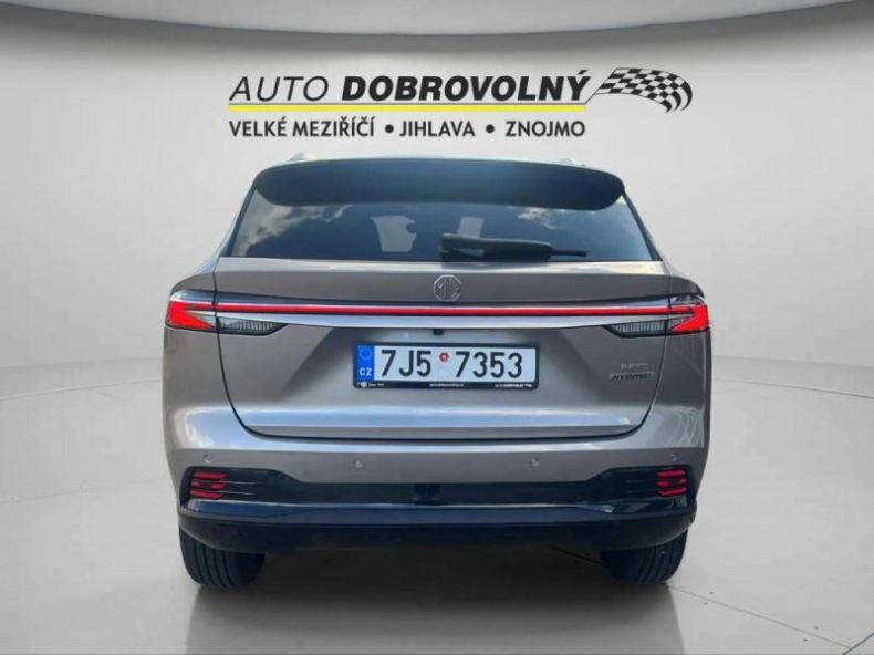 MG HS - hlavní fotka